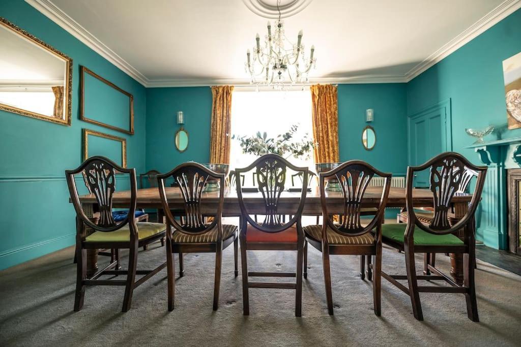 Georgian Country House -Panoramic Views -Sleeps 12 Ruthin Dış mekan fotoğraf